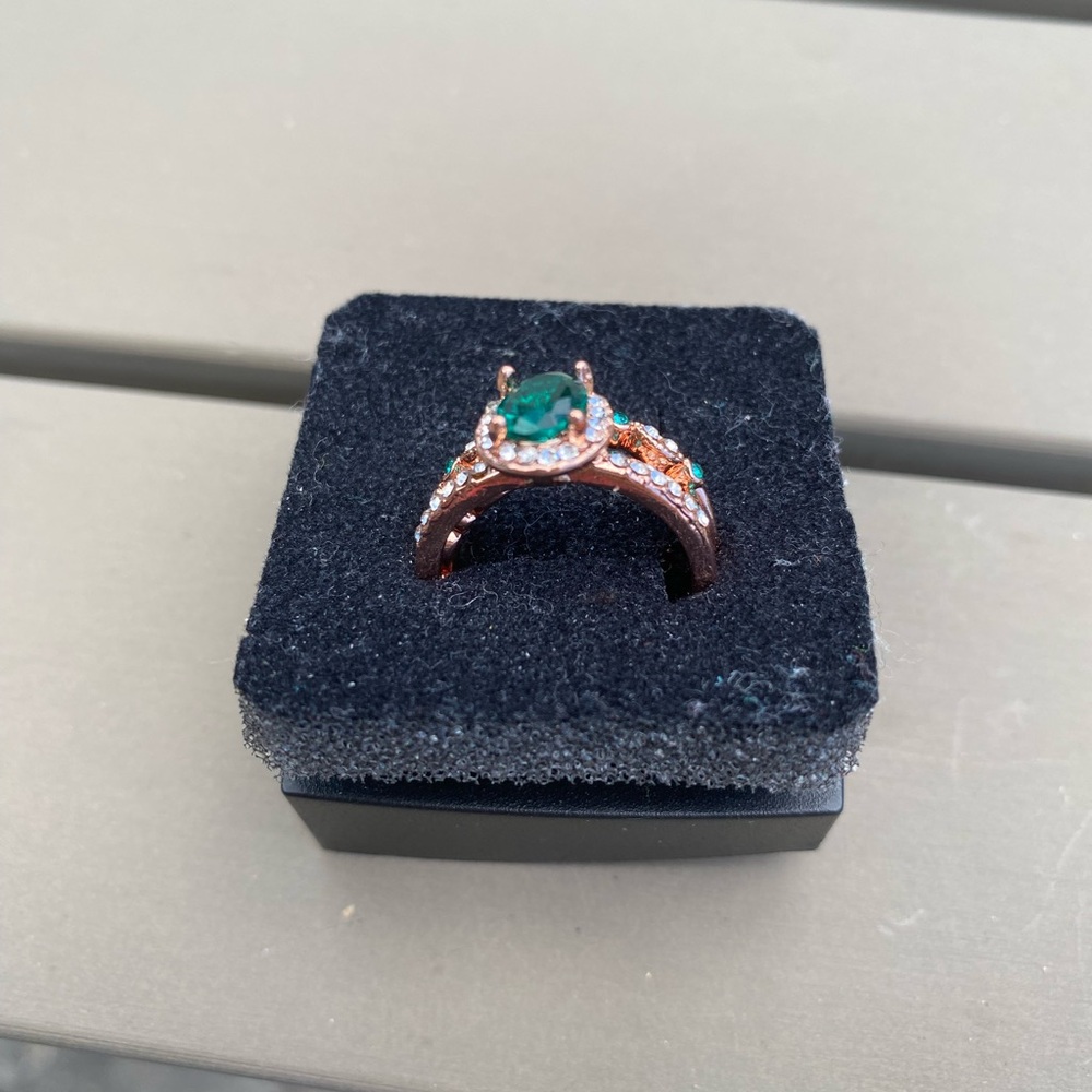Vintage Emerald Gemstone Ring - 3 Pc Set - Picture 4 of 11